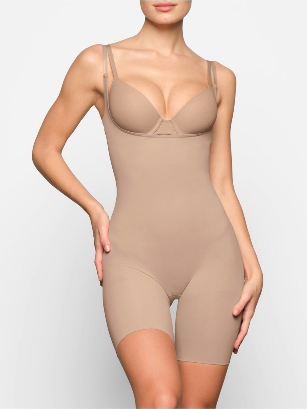 NWT SKIMS Butt Lifting Open Bust Bodysuit Clay Shapewear Seamless Size S